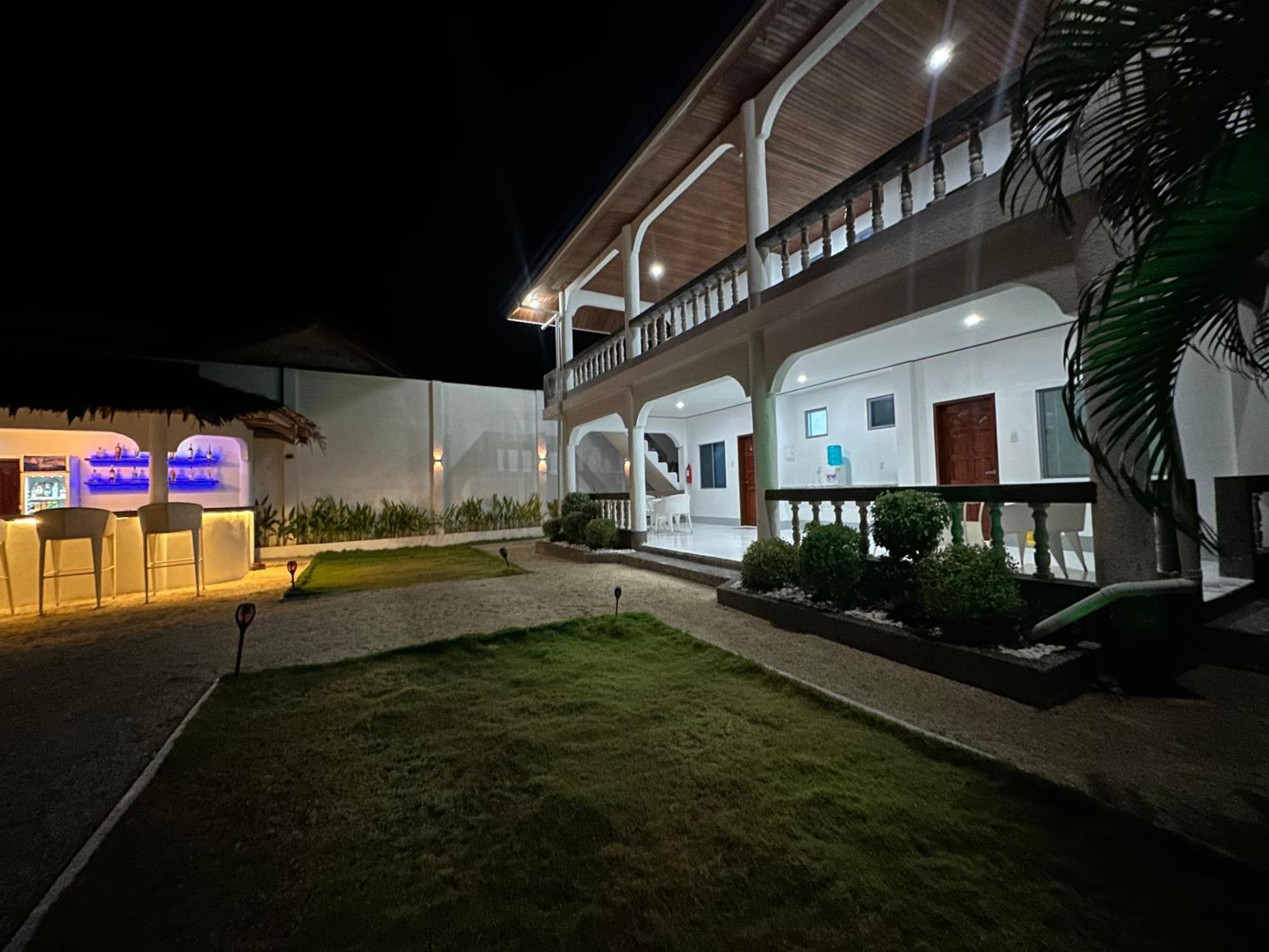 Pawikan Boutique Hotel Moalboal Luaran gambar